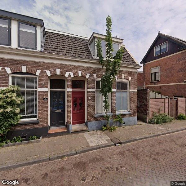 Straatbeeld van 1e Kruisstraat 2, 7413VE Deventer