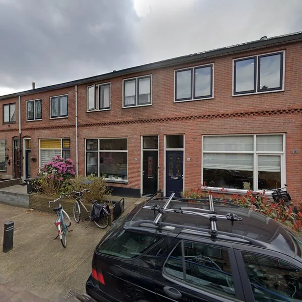 Straatbeeld van 1e Nieuwstraat 61, 1211JP Hilversum