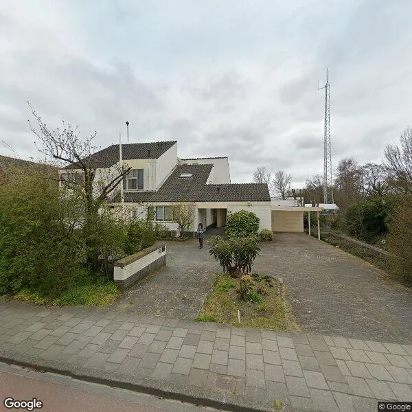 Straatbeeld van 1e Poellaan 68, 2161LC Lisse