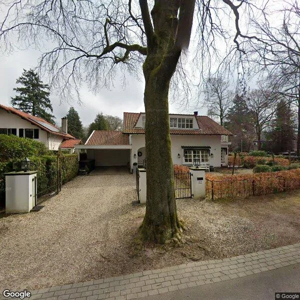 Straatbeeld van 2e Beukenlaan 49, 7313AR Apeldoorn