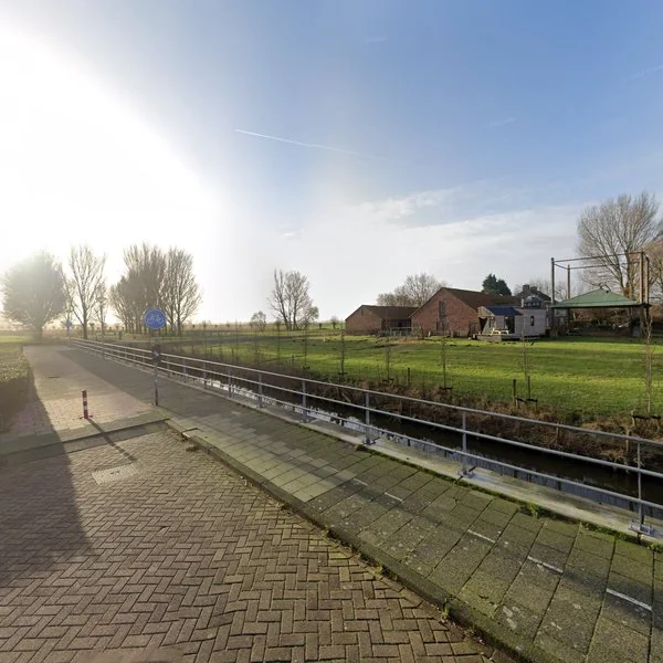 Straatbeeld van A. Molletstraat 50, 1992JD Velserbroek