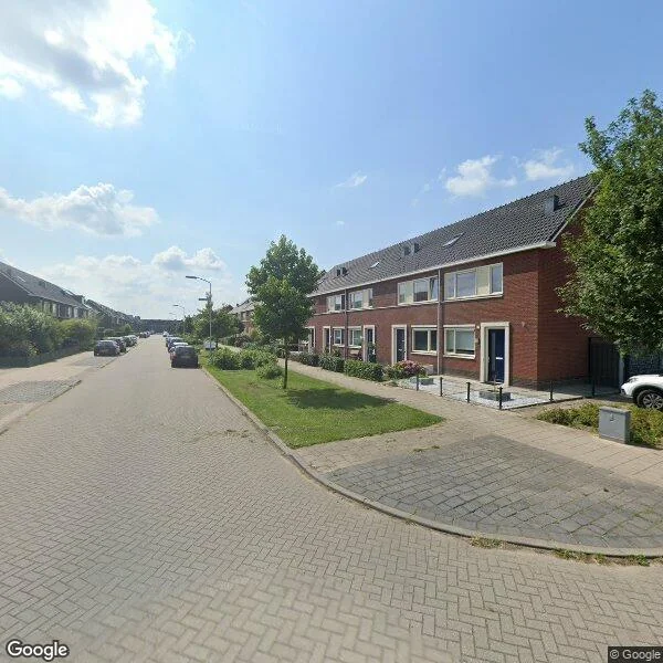 Straatbeeld van Aardbeivlinder 78, 4007HB Tiel