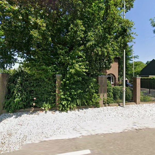 Straatbeeld van Achterambachtseweg 13, 3342LA Hendrik-Ido-Ambacht