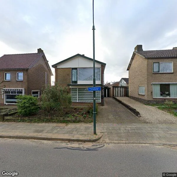 Straatbeeld van Achterbergsestraatweg 74, 3911CV Rhenen
