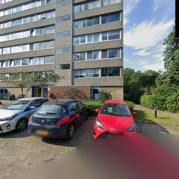 Straatbeeld van Adama van Scheltemaplein 23, 2624PE Delft