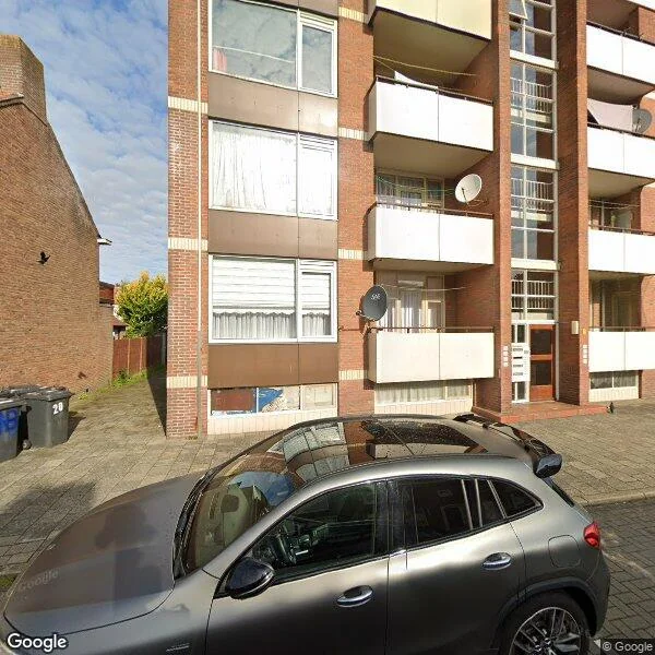 Straatbeeld van Adama van Scheltemastraat 32, 3362TB Sliedrecht