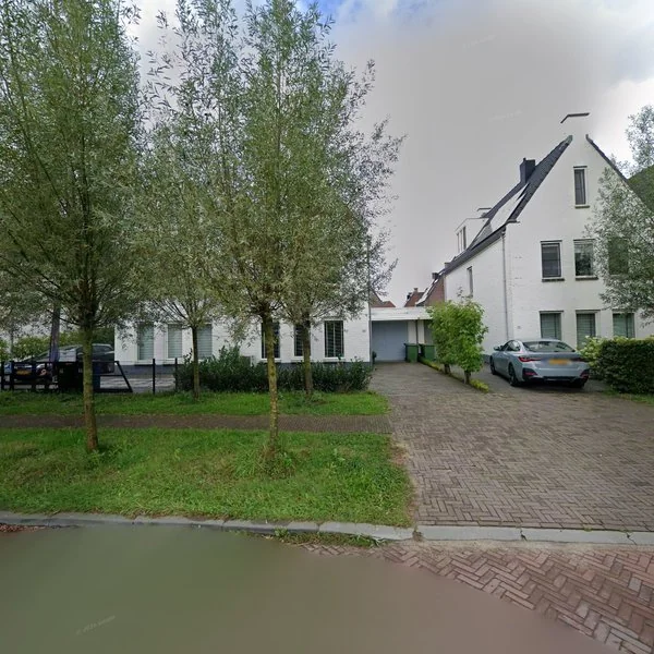 Straatbeeld van Adriana van Roonlaan 68, 2544NM Den Haag