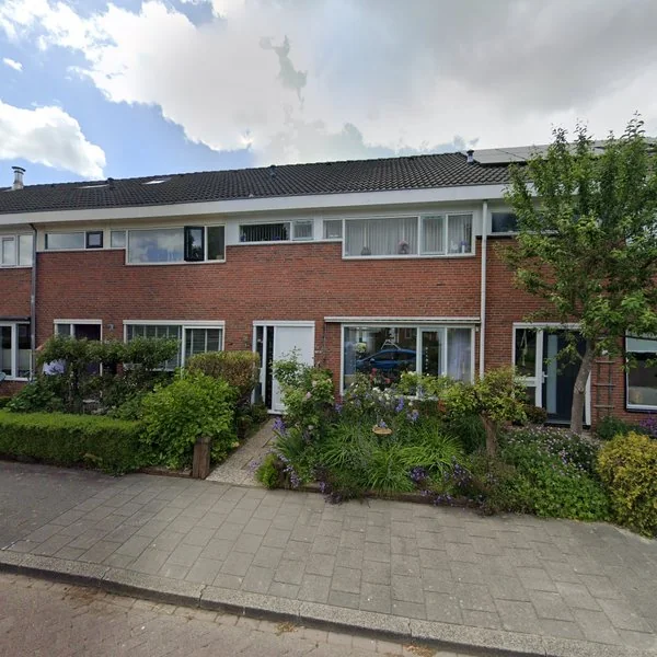 Straatbeeld van Adriatischestraat 4, 8303EP Emmeloord