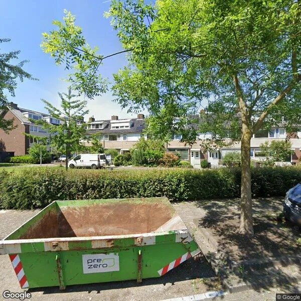 Straatbeeld van Albert Schweitzerstraat 5, 1111KH Diemen