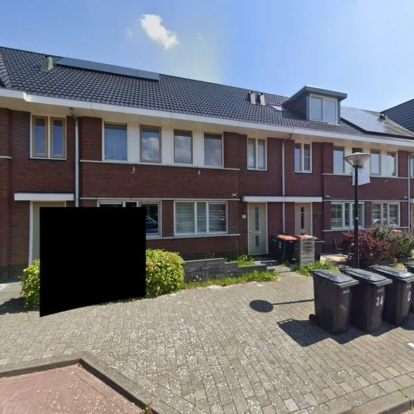 Straatbeeld van Albert van Damstraat 35, 1689XN Zwaag