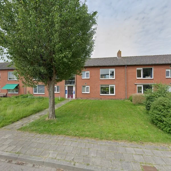 Straatbeeld van Almastraat 66, 9781AS Bedum