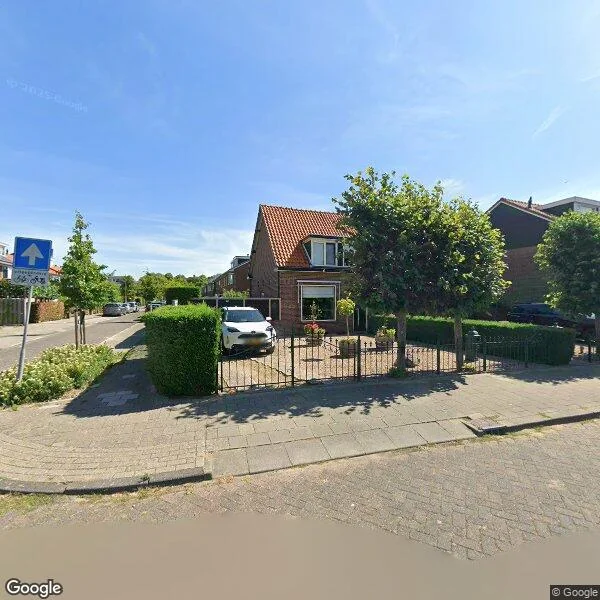 Straatbeeld van Amaliastraat 30, 2983EA Ridderkerk