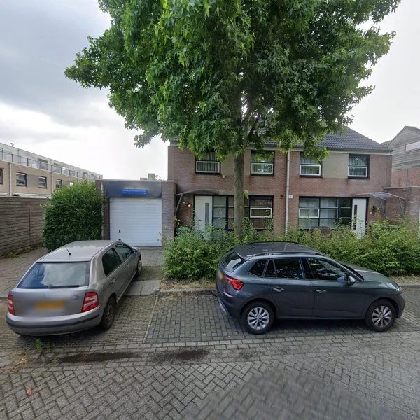 Straatbeeld van Amberboomstraat 20, 1326AT Almere