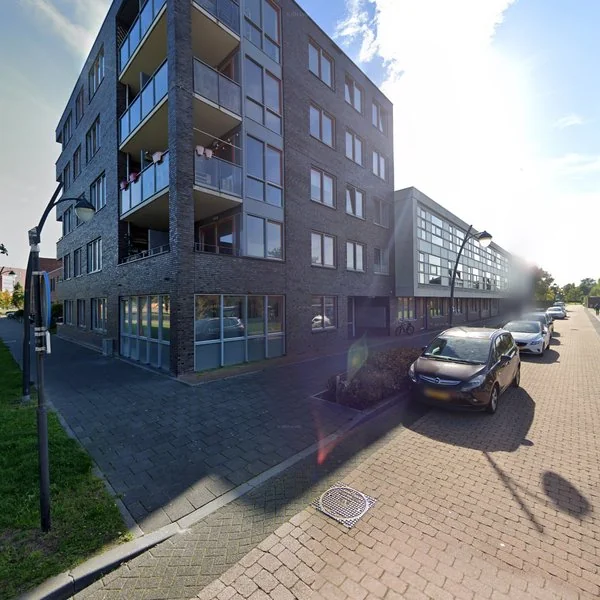 Straatbeeld van Amendijk 83, 3829DS Hooglanderveen