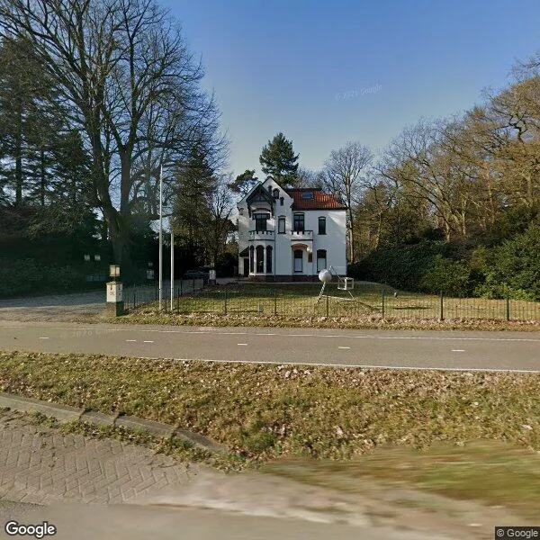 Straatbeeld van Amersfoortseweg 15A, 3735LJ Bosch en Duin