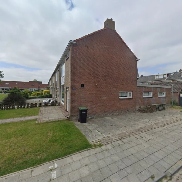 Straatbeeld van Anjelierlaan 22, 1614SK Lutjebroek