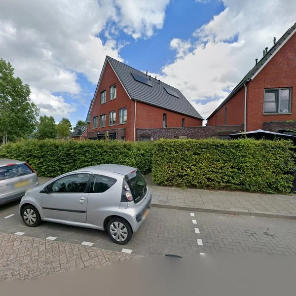 Straatbeeld van Anjerstraat 11, 2951BA Alblasserdam