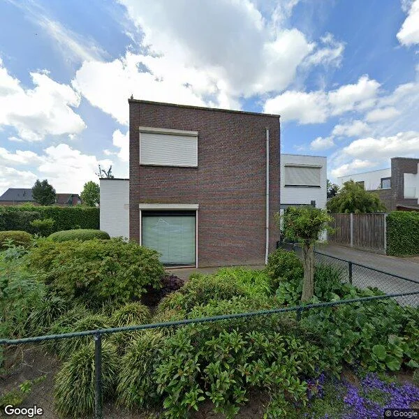 Straatbeeld van Anna Blamanstraat 8, 5803AW Venray
