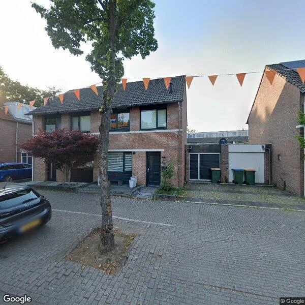 Straatbeeld van Arenberglaan 272, 4824RE Breda