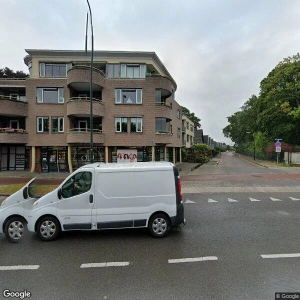 Straatbeeld van Arnhemseweg 203A, 7331BJ Apeldoorn