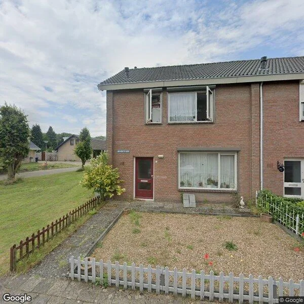 Straatbeeld van Arnoutlaan 39, 4741CV Hoeven