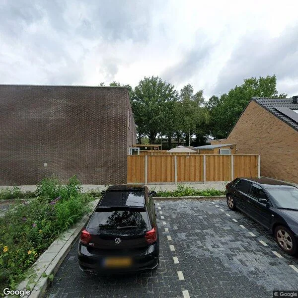 Straatbeeld van Auskamplanden 121, 7542AR Enschede