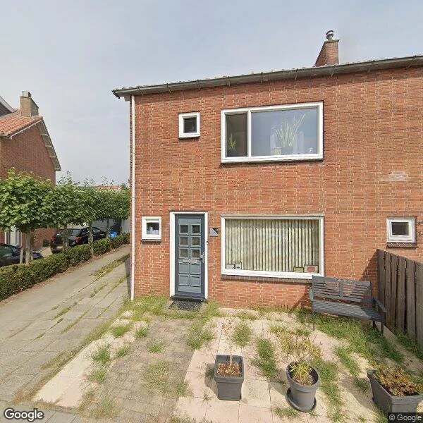 Straatbeeld van Azaleastraat 12, 2951BB Alblasserdam