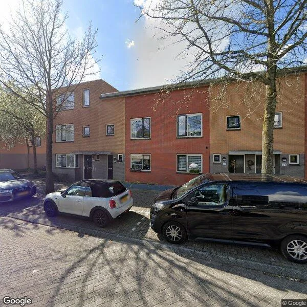 Straatbeeld van Bastenakenstraat 129, 1066JC Amsterdam