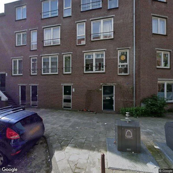 Straatbeeld van Bataviastraat 56, 1095EW Amsterdam