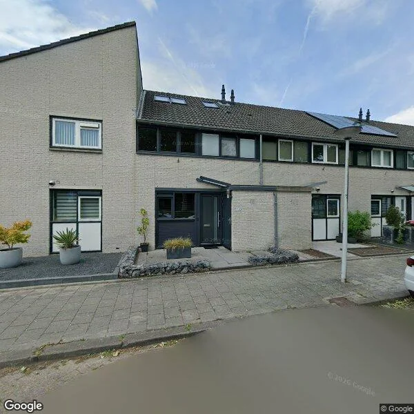 Straatbeeld van Beethovenlaan 123, 3335BE Zwijndrecht