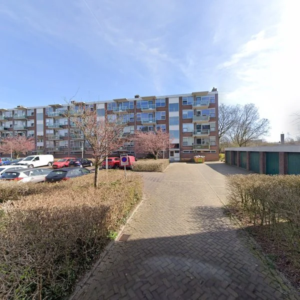 Straatbeeld van Beethovenlaan 472, 8031CE Zwolle