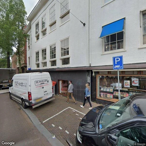 Straatbeeld van Begijnhof 2B, 1012WS Amsterdam
