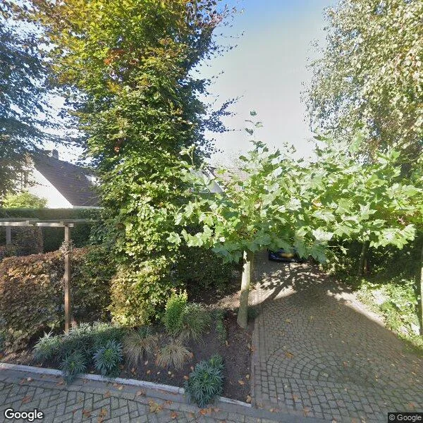 Straatbeeld van Behrenslijn 15, 2728AM Zoetermeer
