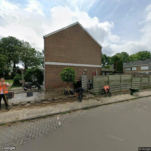Straatbeeld van Beinemastraat 2, 3333BA Zwijndrecht