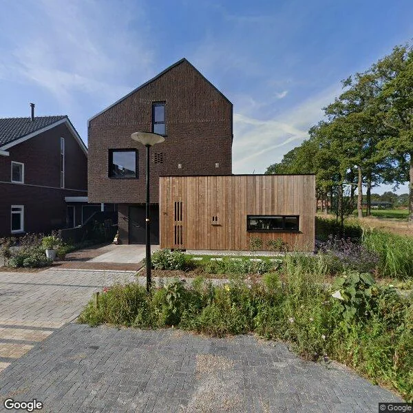 Straatbeeld van Bernardus van den Bergweg 15, 7424GP Deventer