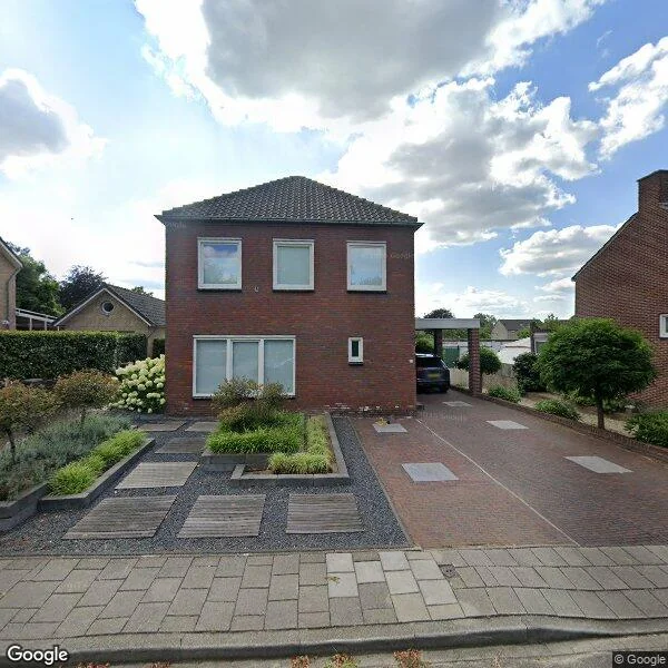 Straatbeeld van Bernhardstraat 38, 5941GL Velden