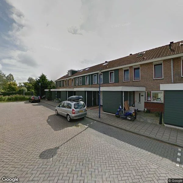 Straatbeeld van Beschuitstorenstraat 12, 1531GJ Wormer