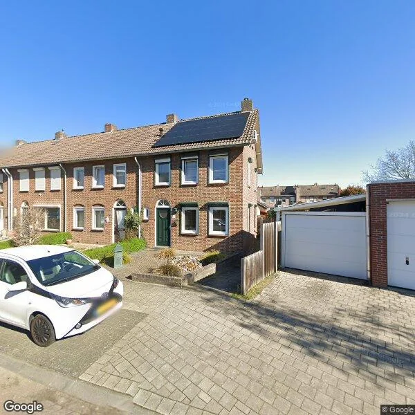 Straatbeeld van Beukenlaan 2, 6042GS Roermond