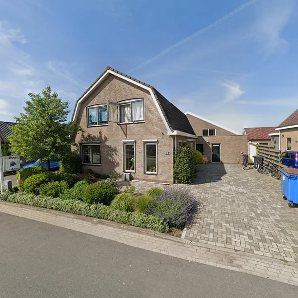 Straatbeeld van Bilderdam 16a, 2451CW Leimuiden