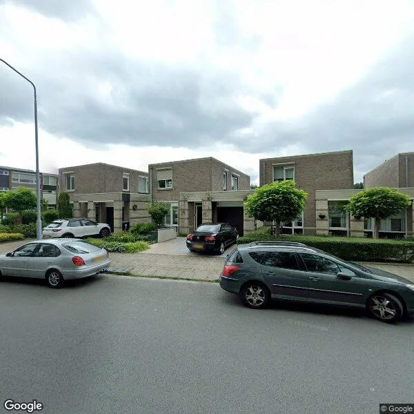 Straatbeeld van Bisschop Schrijnenstraat 16, 5914RZ Venlo