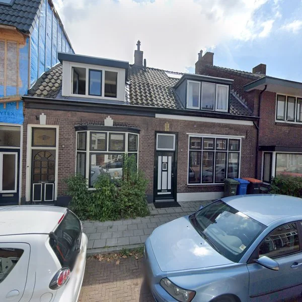 Straatbeeld van Bisschopsweg 73, 3817BR Amersfoort
