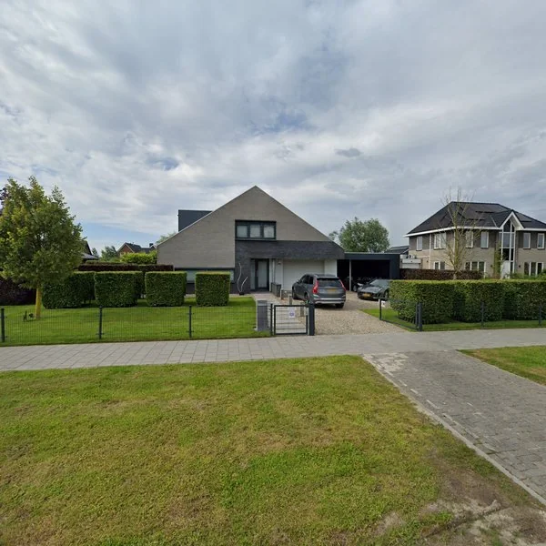 Straatbeeld van Blitsaerderleane 27, 8927AL Leeuwarden