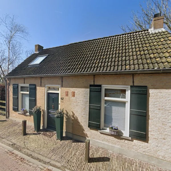 Straatbeeld van Bloemendaalse Zeedijk 67, 4926PE Lage Zwaluwe