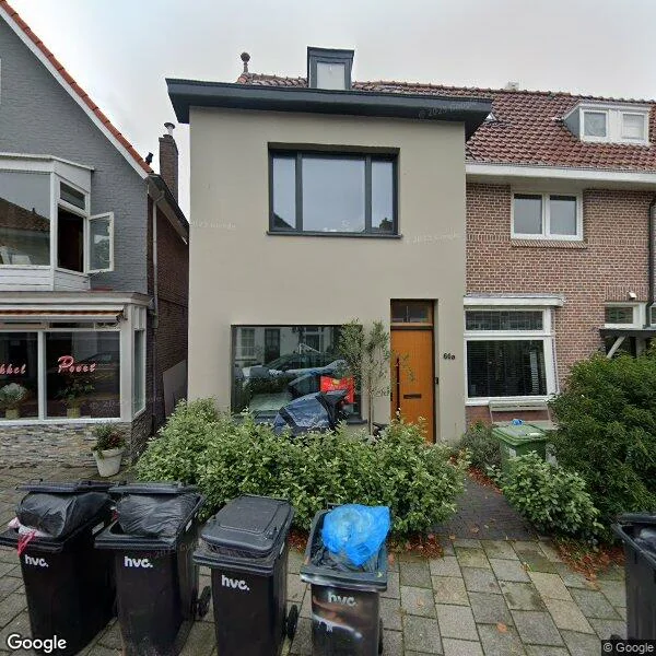 Straatbeeld van Bloemendaalsestraatweg 66A, 2082GJ Santpoort-Zuid