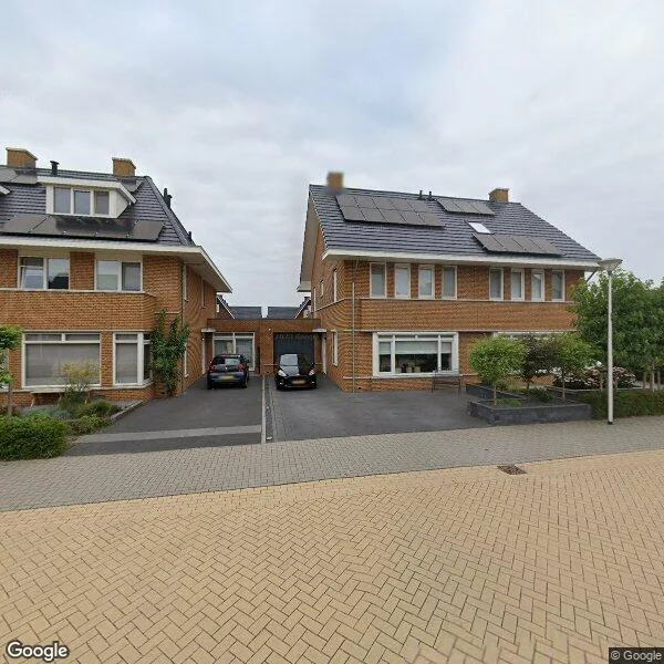 Straatbeeld van Bloemenhof 15, 4142GC Leerdam