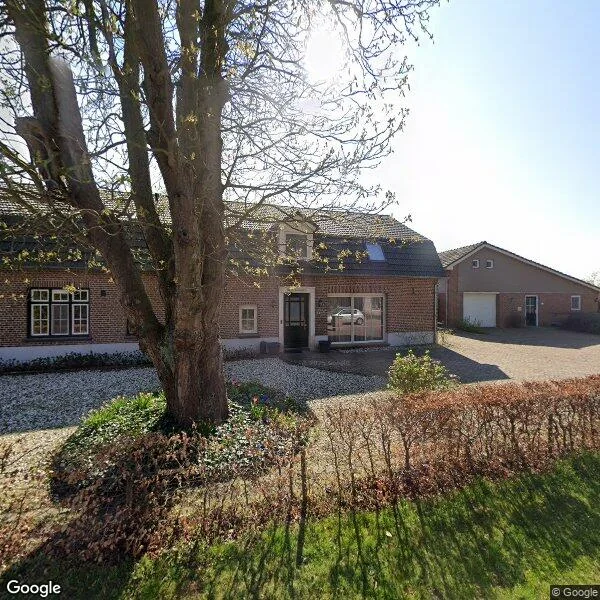 Straatbeeld van Bloemenstraat 15a, 6596DS Milsbeek