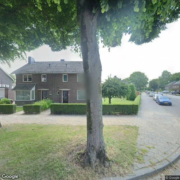 Straatbeeld van Bloemenweg 27, 6134XR Sittard