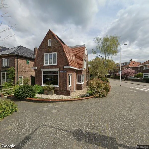 Straatbeeld van Bloemhofstraat 2A, 2406BS Alphen aan den Rijn