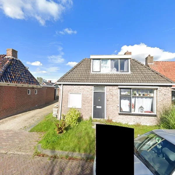 Straatbeeld van Bornensisstrjitte 13, 9138TA Nijewier