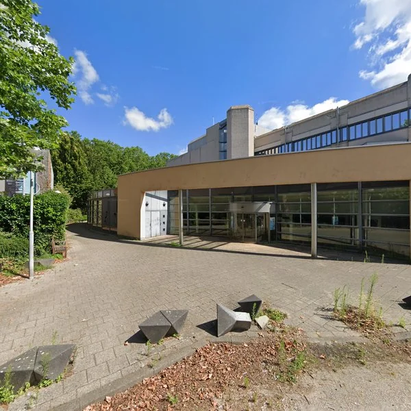 Straatbeeld van Bossebaan 326, 5503KC Veldhoven